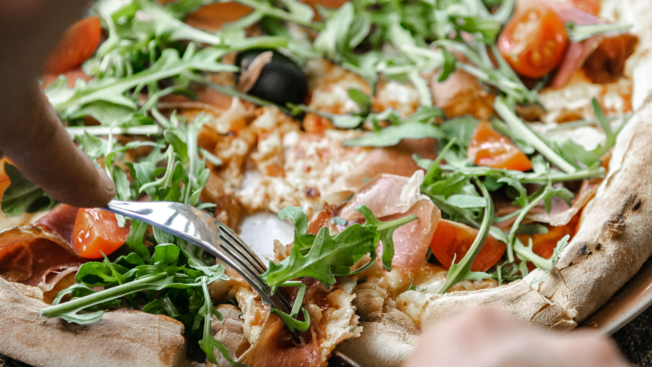 Uživajte u slasnim pizzama i lijepim trenucima u Pizzeriji Toć