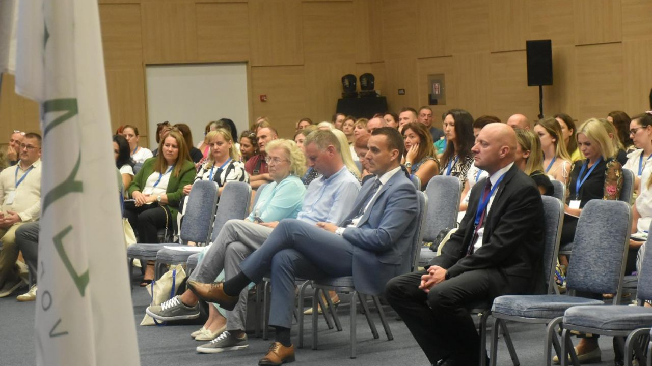 U Vodicama svečano otvorena Prva konferencija Zavoda za informatiku Osijek
