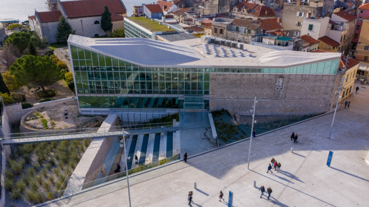 Na današnji dan rođen je Juraj Šižgorić. Šibenska Gradska knjižnica s ponosom nosi njegovo ime