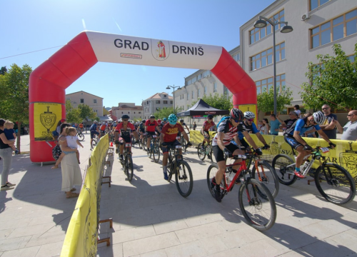 Pridružite se rekreativnoj biciklističkoj 'Kraljevskoj utrci' kroz Prominu