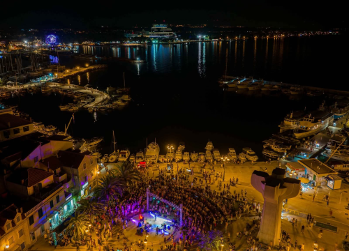 Prvi festival bavarskog piva u Vodice donosi dobru zabavu i koncerte Đanija Stipaničeva, grupe Cambi i Mile Perkova