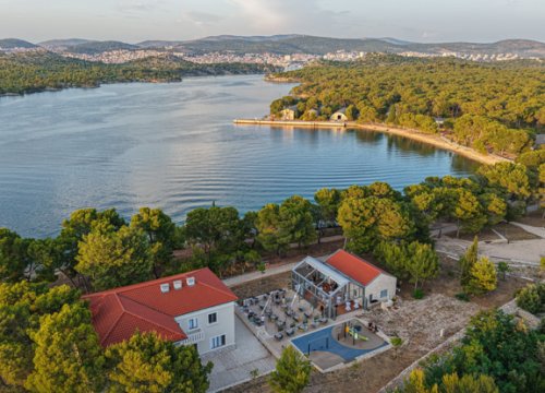 Lijepa gesta stiže iz Posjetiteljskog centra Kanal sv. Ante povodom obilježavanja obljetnice Spomendana Rujanskog rata.