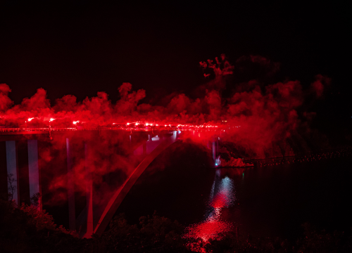 Polaganjem vijenaca, komemoracijom, mimohodom branitelja i velikom bakljadom obilježen 34. spomendan Rujanskog rata