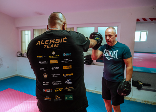 Fotografija 8 - FOTO Šibenski boksač Marko 'Ghetto' Aleksić nabrijan pred prvi meč karijere protiv iskusnog Alića: 'Idemo ga ugasiti'