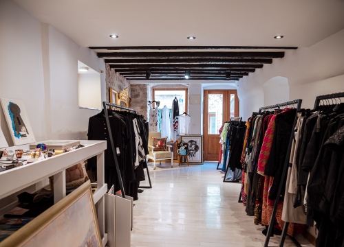 Fotografija 22 - FOTO Iskoristite listopadske popuste na umjetnička djela i unikatnu odjeću u Galeriji Juraj Dalmatinac