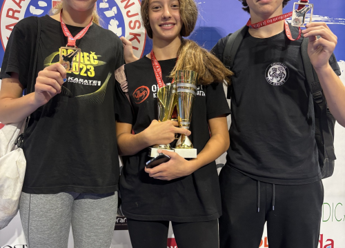 Fotografija 6 - FOTO Karatašima Okita 28 medalja i drugo mjesto ekipno u Mostaru