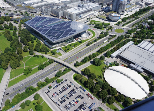 Opsadno stanje u Münchenu: Odjeknulo nekoliko eksplozija, ima žrtava, policijske snage na terenu