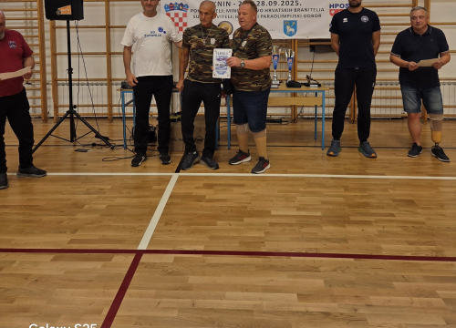 Fotografija 9 - FOTO Klub sjedeće odbojke Knin 95 domaćin Kupa Hrvatske: Naslov pripao Zagrebu