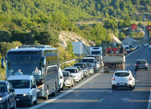 Jutarnji kolaps na ulazu u Šibenik: Radovi na čvoru Mandalina zakrčili Jadransku magistralu