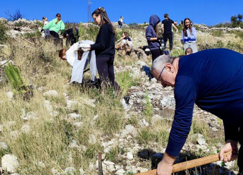 Fotografija 1 - Održana prva od tri akcije pošumljavanja Šubićevca