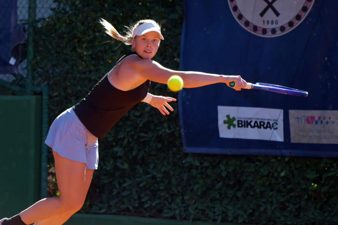 FOTO Ana Konjuh u nedjeljnom finalu Šibenika, u parovima titula češko-slovačkoj kombinaciji