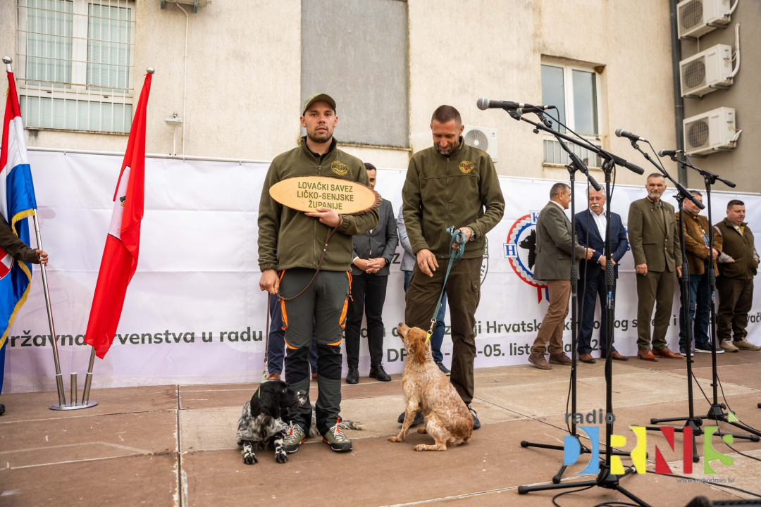 U Drnišu otvoreno Državno prvenstvo u radu lovnih pasa