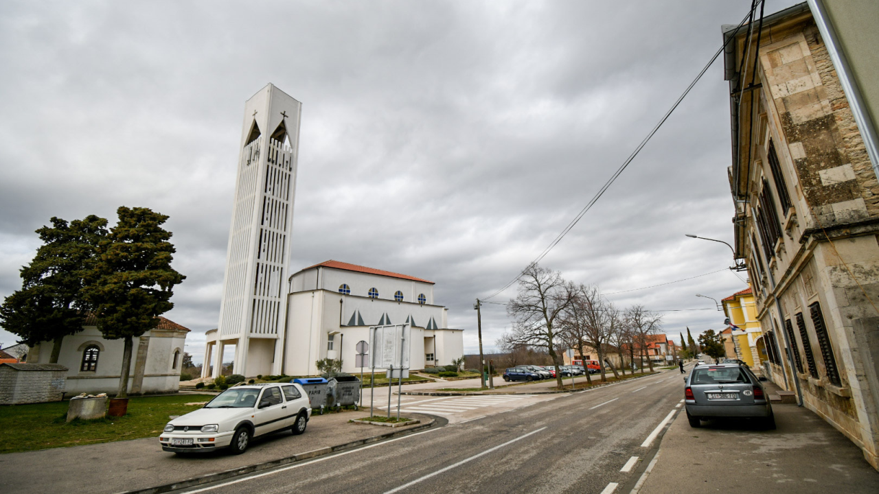 Danas se održavaju dopunski izbori: U Kistanjama Hrvati biraju svoje predstavnike u vijeću