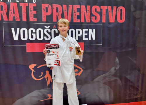 Fotografija 2 - FOTO Karate klub Phoenix iz BiH donio 11 medalja u Murter, pred Prvenstvo Hrvatske