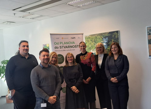 Fotografija 1 - Udruga Argonauta na sastanku s državnom tajnicom o preprekama i rješenjima za obnovljive izvore energije