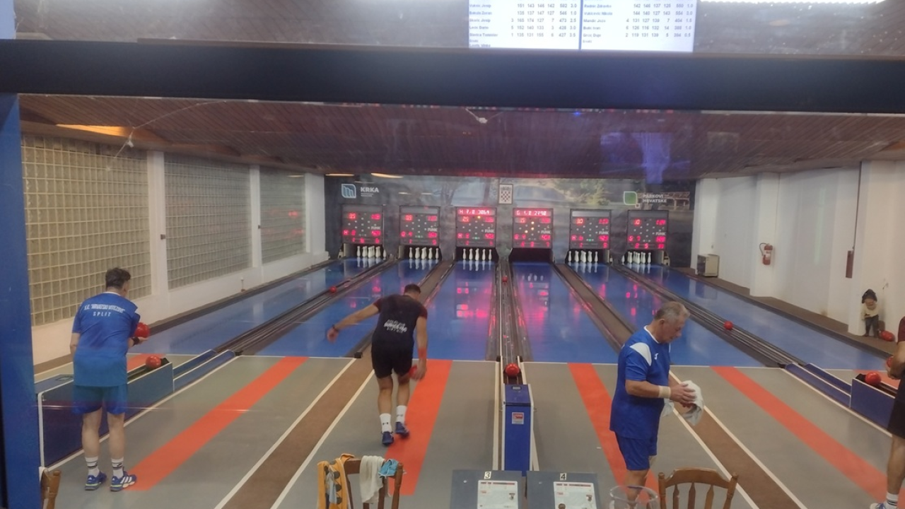 Kuglači Šubićevca sezonu počeli uvjerljivom pobjedom, kuglačice uvjerljivim porazom