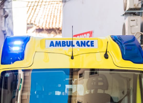 U sudaru dva automobila jutros u Jurasima ozlijeđene tri osobe