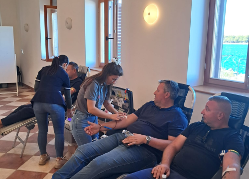 Fotografija 6 - Darivatelji krvi u Rogoznici prikupili 30 doza 'tekućine koja život znači'