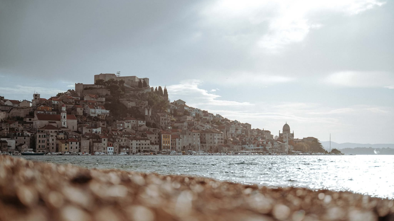 Fotoklub Šibenik priprema međunarodnu izložbu 'Lovely Old Town' – posvetu ljepoti starih gradova i Milivoju Zeniću