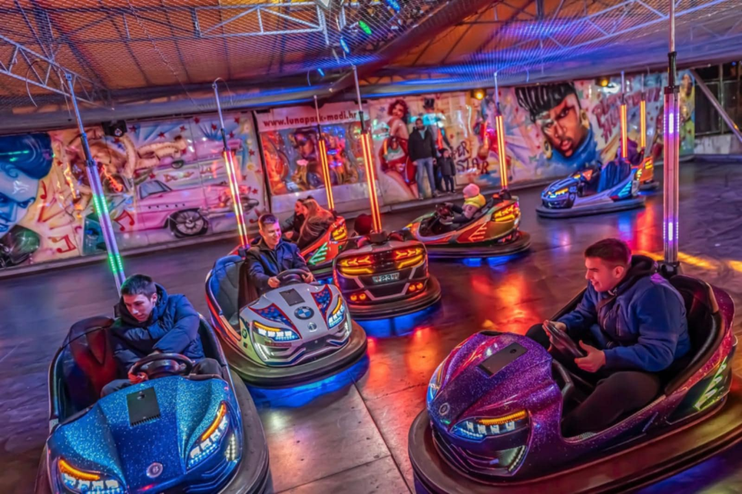 Lunapark Madi ponovno u Šibeniku: Osvojite kupone za besplatne vožnje!