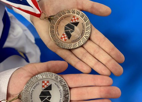 Fotografija 3 - FOTO Karate klub Okit nastupio na Kupu Hrvatske, dvije članice došle do medalje i reprezentacije
