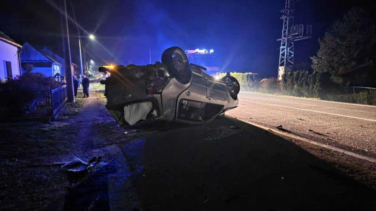 Teška prometna: Auto završilo na krovu, dvoje ozlijeđenih