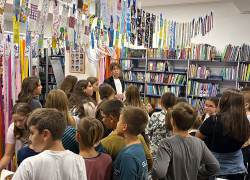 Fotografija 5 - Izložba Straničnik otvorena na Dječjem odjelu šibenske knjižnice, proglašeni i pobjednici likovnog natječaja