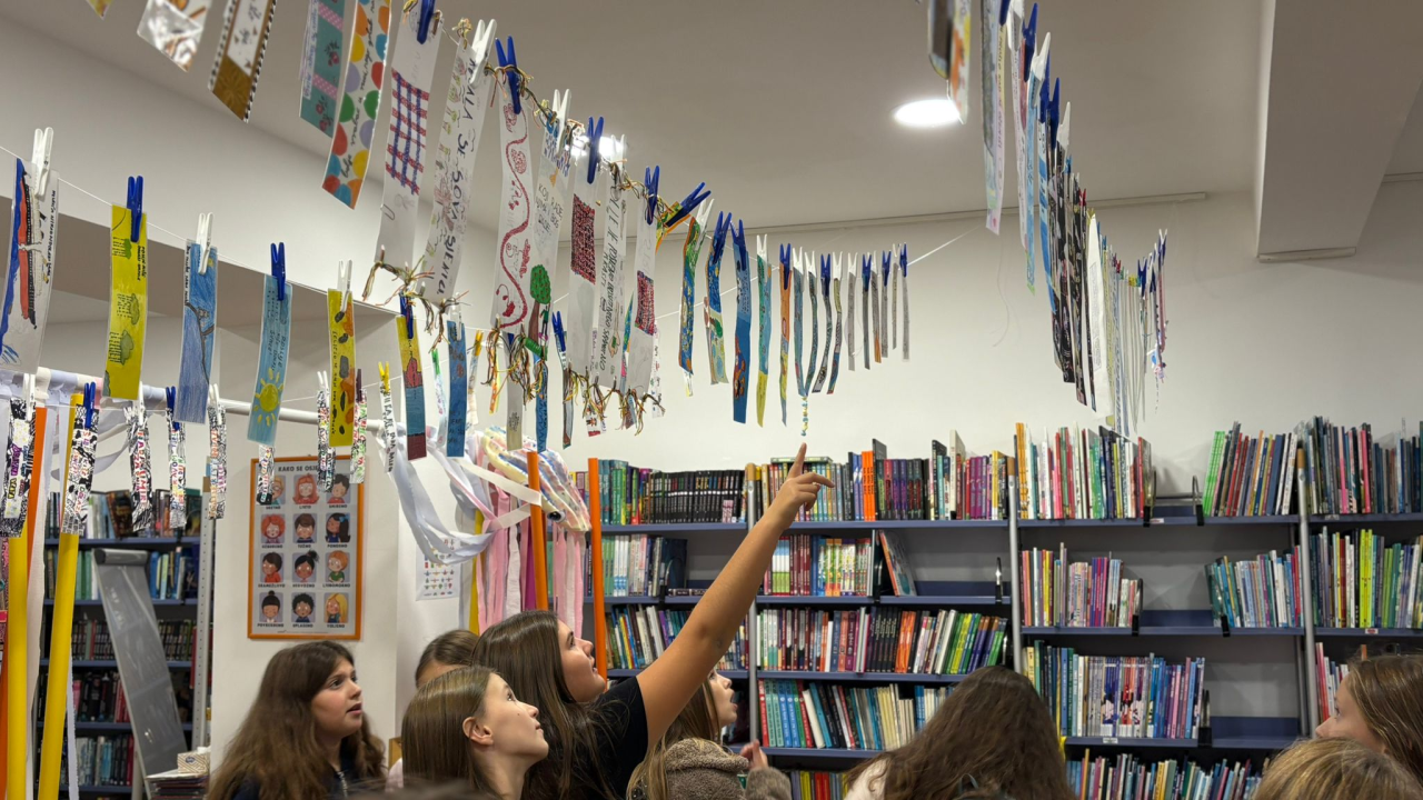 Izložba Straničnik otvorena na Dječjem odjelu šibenske knjižnice, proglašeni i pobjednici likovnog natječaja