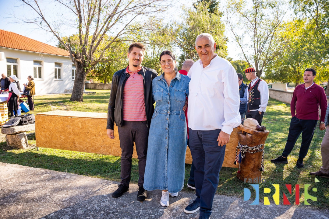 Čuvarice tradicije i stup zajednice: U Pakovom Selu obilježen Svjetski dan seoskih žena