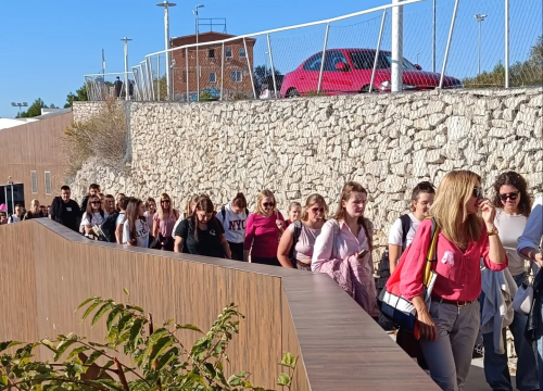 Fotografija 3 - Učenici i nastavnici Gimnazije Antuna Vrančića obilježili Međunarodni dan pješačenja