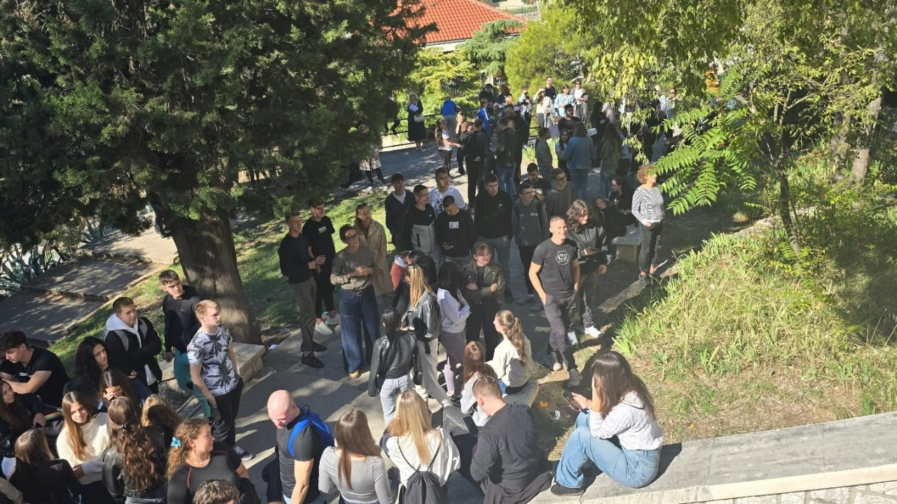 Važnost brze reakcije: Održana protupožarna vježba u zgradi šibenske Gimnazije