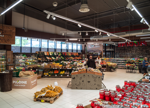 Fotografija 3 - Preuređeni šibenski supermarket donosi širi asortiman i posebne pogodnosti za kupce