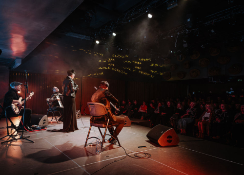 Fotografija 28 - Amira Medunjanin otvorila novu sezonu u Kući umjetnosti Arsen, publika ju nagradila dugotrajnim pljeskom