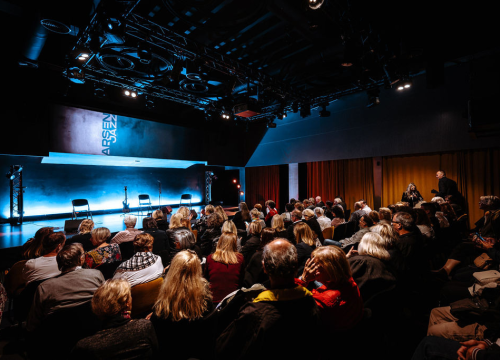 Fotografija 26 - Amira Medunjanin otvorila novu sezonu u Kući umjetnosti Arsen, publika ju nagradila dugotrajnim pljeskom