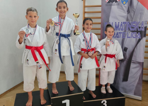 Fotografija 19 - KK Okit najuspješniji klub Dalmatinske karate lige u Kaštelima