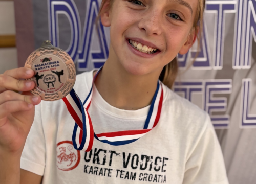 Fotografija 16 - KK Okit najuspješniji klub Dalmatinske karate lige u Kaštelima