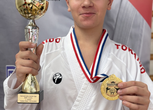Fotografija 2 - KK Okit najuspješniji klub Dalmatinske karate lige u Kaštelima