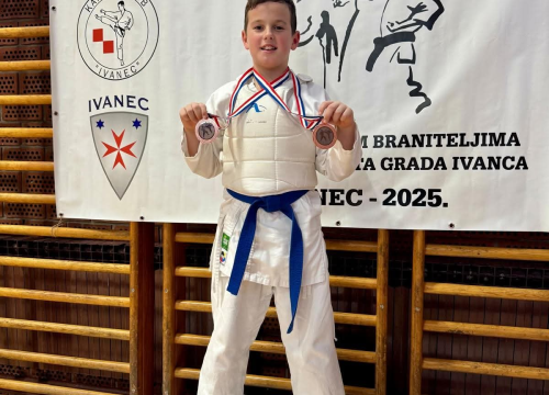 Fotografija 8 - FOTO Vikend pun borbi za Karate klub Phoenix: Sudjelovao na dva turnira, vratio se sa 19 medalja