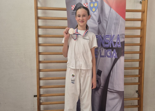 Fotografija 16 - FOTO Vikend pun borbi za Karate klub Phoenix: Sudjelovao na dva turnira, vratio se sa 19 medalja