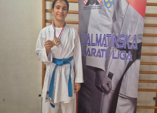 Fotografija 17 - FOTO Vikend pun borbi za Karate klub Phoenix: Sudjelovao na dva turnira, vratio se sa 19 medalja