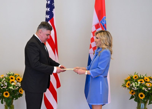 Nova veleposlanica SAD-a predala vjerodajnice predsjedniku Milanoviću