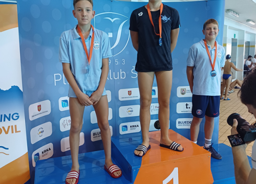 Fotografija 3 - FOTO Plivački dvojac iz Mora uzeo zlato, tri srebra i tri bronce na 'Svetom Mihovilu'