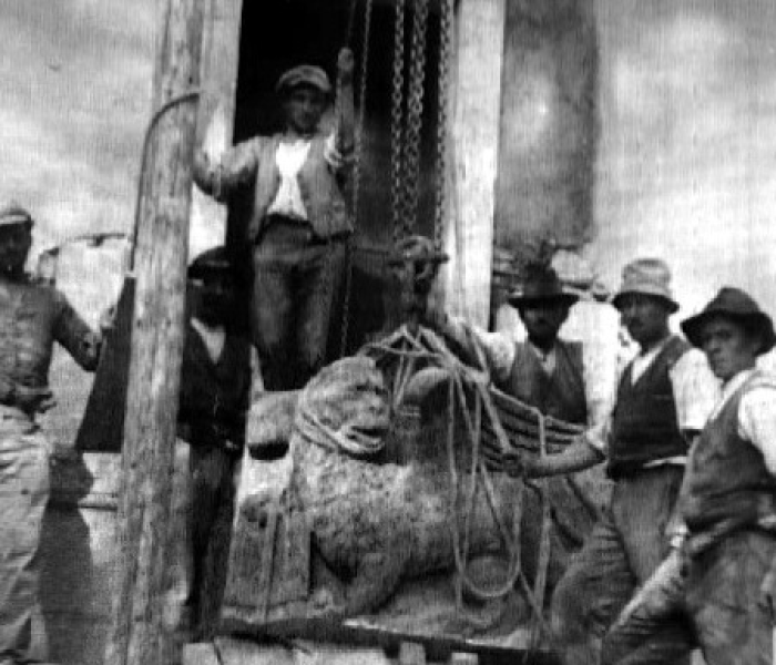 Umjesto filmova koji romantiziraju pretenzije naših susjeda, bolje bi bilo da od njih tražimo otetu baštinu