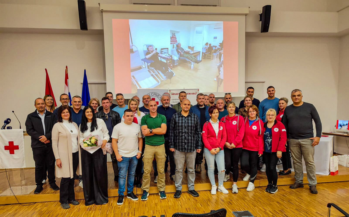 Crveni križ Knin obilježio Dan darivatelja krvi: 'Prikupili 670 doza krvi samo u ovoj godini'