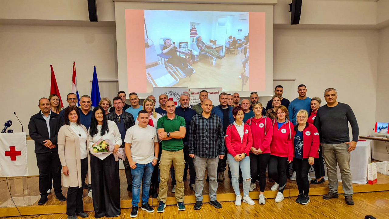 Crveni križ Knin obilježio Dan darivatelja krvi: 'Prikupili 670 doza samo u ovoj godini'