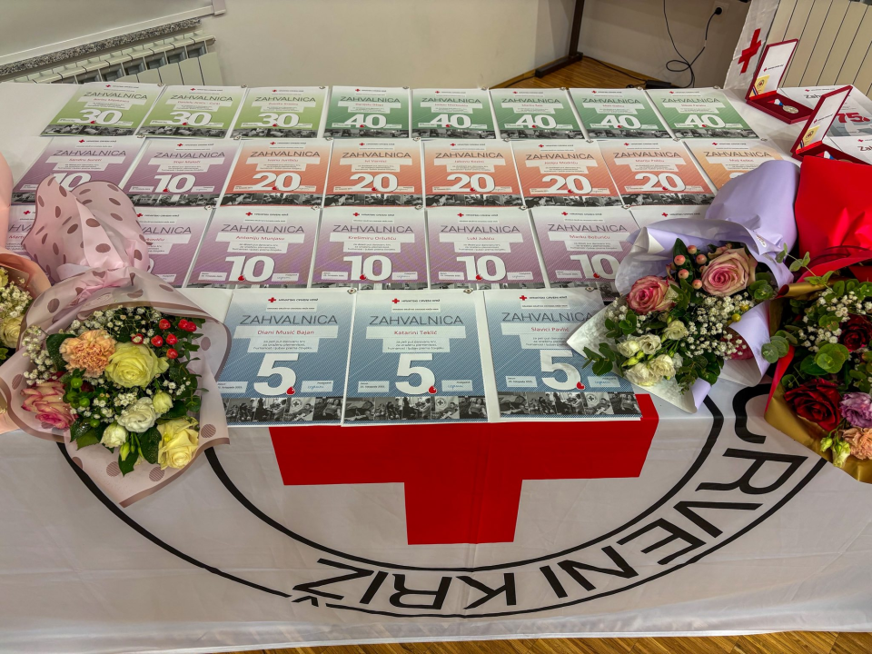 Crveni križ Knin obilježio Dan darivatelja krvi: 'Prikupili 670 doza krvi samo u ovoj godini'