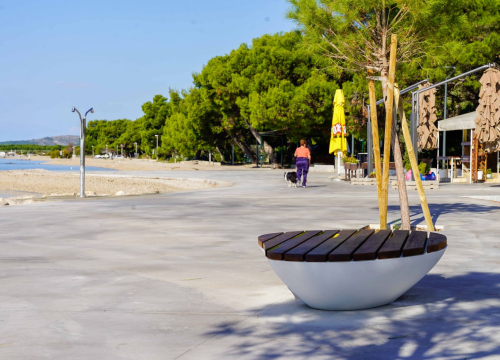 Fotografija 1 - Nove klupe na Jadriji