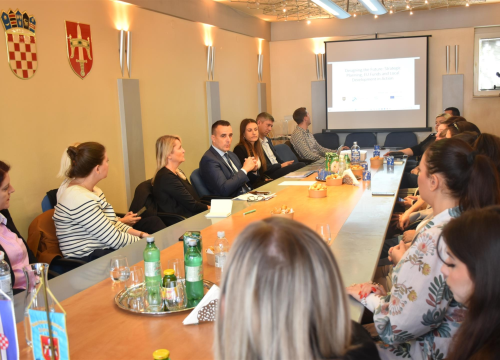 Fotografija 2 - Polaznici Škole regionalnog razvoja posjetili Županiju