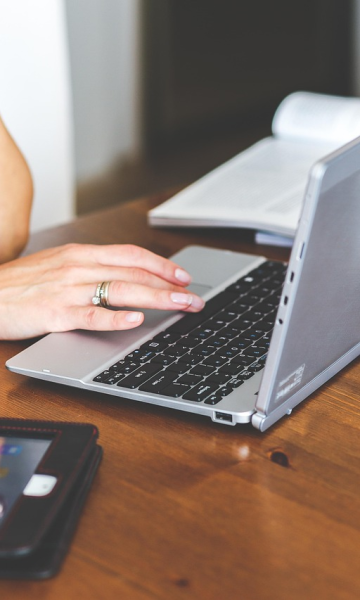 Sve više korisnika traži savjete od umjetne inteligencije: Ove informacije nikad ne dijelite s ChatGPT-om