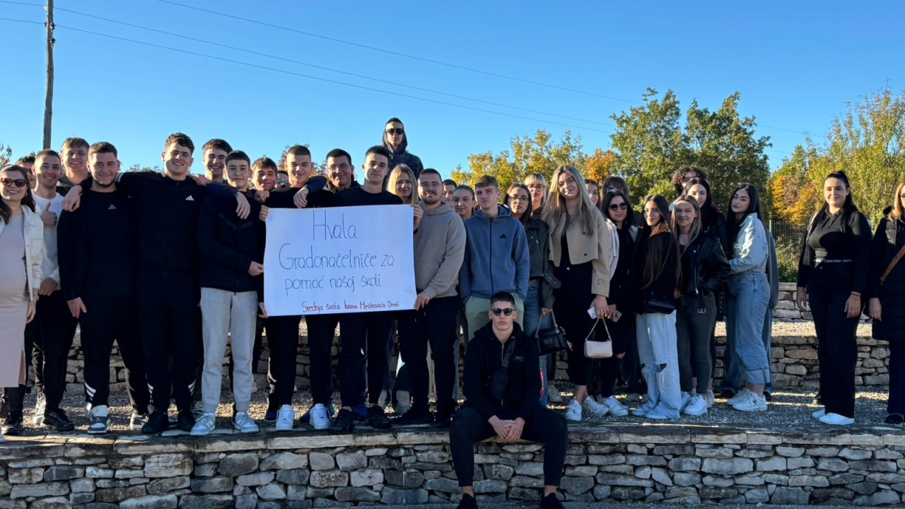 Drniški maturanti posjetili terapijsku zajednicu Mondo Nuovo: 'Prilika za učenje kroz iskustvo'